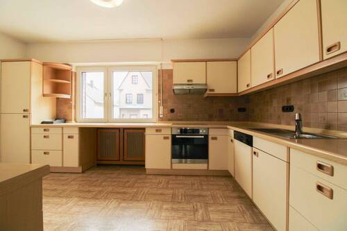 Küche 1. OG - 8 Zimmer Mehrfamilienhaus, Wohnhaus in Wesseling