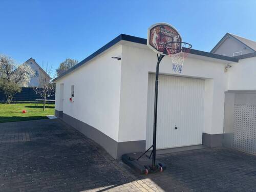 Garage.jpg - 