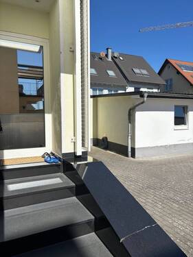 Hauseingang mit Spiegelglas.jpg - 