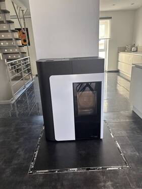 Kamin mit Holzpellets.jpg - 