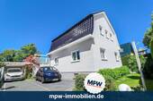 Außenansicht - Einfamilienhaus in begehrter Lage von Teltow: Garten, Wintergarten & umfangreichen Modernisierungen