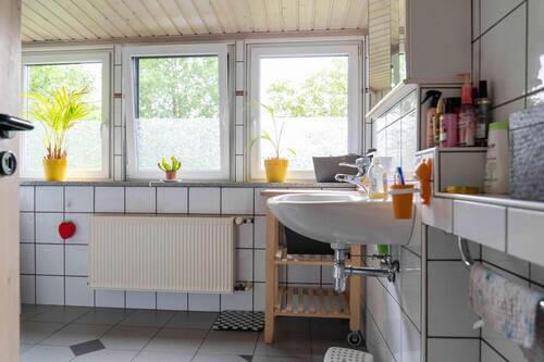 Badezimmer im Obergeschoss - 