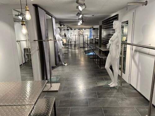 Obergeschoss - Gewerbeobjekt (Büro, Produktion, Verkauf) in Waldshut-Tiengen zur Miete