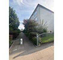 Schicke 3 Zimmer Wohnung mit Balkon in Langenhorn - Hamburg / Langenhorn