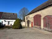 Wohnhaus & Scheune - 