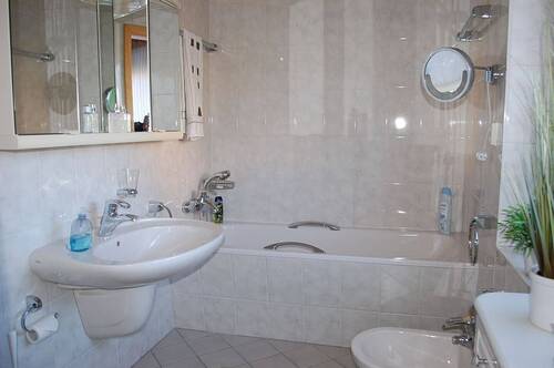 EFH: EG Bad mit Wanne - 