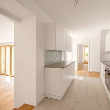 Küche - AIGNER - Erstbezug - 4-Zimmer-Erdgeschosswohnung mit sonniger Terrasse im St.-Benno-Viertel