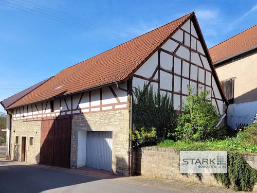 Außenansicht Scheune und Garage.jpg - 7 Zimmer Einfamilienhaus in Lauda-Königshofen