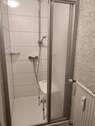 Bad mit Dusche - 