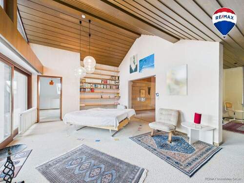 RE/MAX Immobilien DeLux Wohn-Geschäftshaus Merzig Schlafzimmer - 