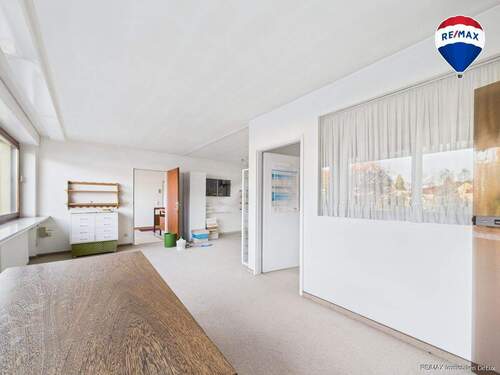 RE/MAX Immobilien DeLux Wohn-Geschäftshaus Merzig Büro - 