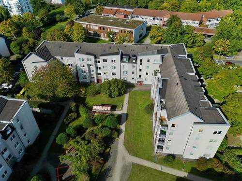 Außenansicht - Gepflegte 3 ZKB-Dachgeschosswohnung in Baunatal-Altenbauna!