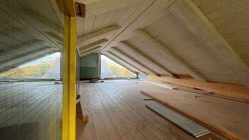 Schlafempore - Mehrfamilienhaus, Wohnhaus mit 63,00 m² in Freital zum Kaufen