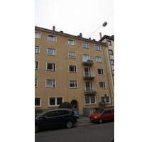 LAMINATBÖDEN - EINBAUKÜCHE - BADWC GETRENNT - HELL GEFLIEST - BALKON - KEIN AUFZUG - Nürnberg Galgenhof