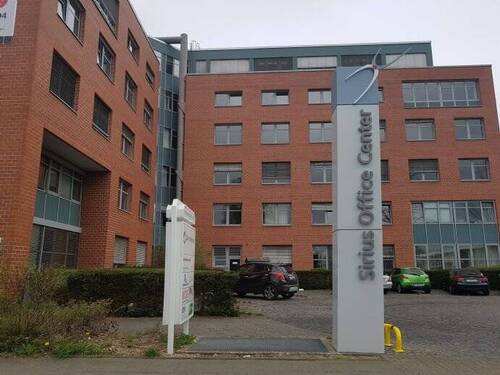 gegenüber Office-Gebäude - 