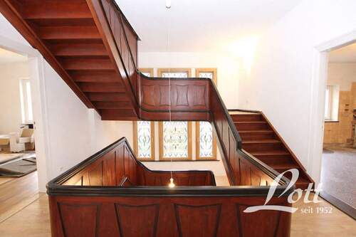 Beeindruckendes Treppenhaus - 