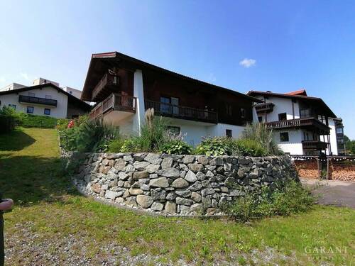 von unten - 6 Zimmer Einfamilienhaus zum Kaufen in Viechtach