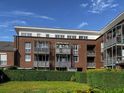 Gebäudeansicht - Etagenwohnung mit 76,90 m² in Hamburg zum Kaufen