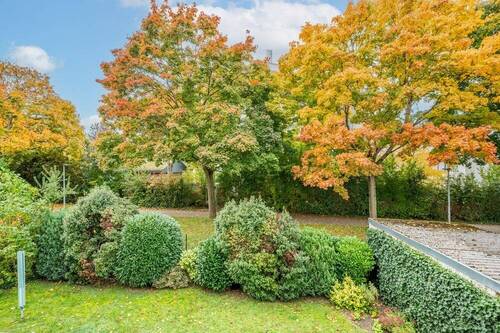 Blick ins Grüne vom Balkon - 