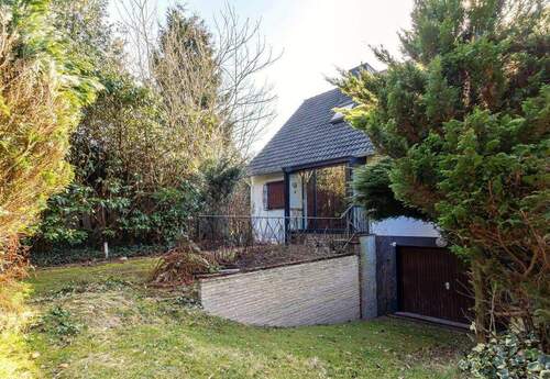 Hausansicht - Toplage! Idyllisches Grundstück in Klecken! Sanierung oder Neubau!