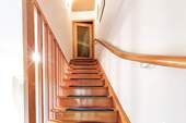 Treppe ins Dachgeschoss - 