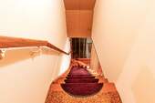 Treppe ins Erdgeschoss - 