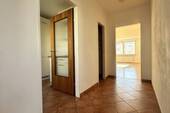Eingangsbereich - 3 Zimmer Etagenwohnung zum Kaufen in Lübeck