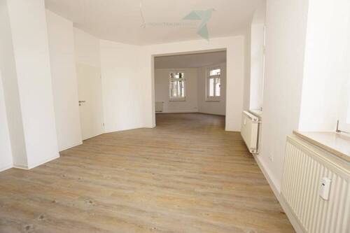 Küche mit Esszimmer - NEU renovierte 4-Raum-Wohnung - Hochparterre