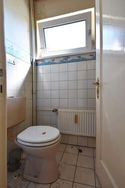 EG WC.jpg - 