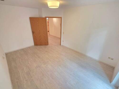 Schlafzimmer mit Balkonzugang - 