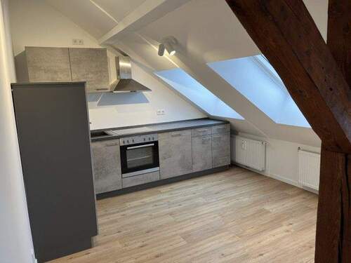 Einbauküche - Schöne 2-Zimmerwohnung - DG - Duschbad - Einbauküche - Renoviert - Kein Aufzug