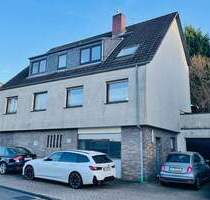 Attraktives Zweifamilienhaus mit zusätzlicher Nutzfläche inkl. Garage und 2 Stellplätzen - Mettmann Metzkausen