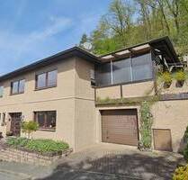 Freistehendes EFH im Bungalowstil in ruhiger Lage von NeustadtWied. 25 Min. Kreuz BNSU, 4 Min. A3