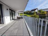 Balkon - Moderne 3-Zimmer-Wohnung mit großem Balkon in Moos - Bezugsfrei ab 01.11.2025
