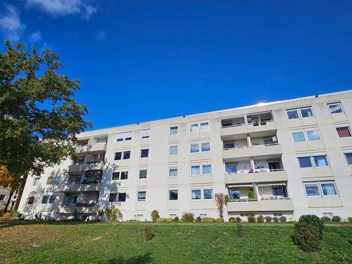 Straßenansicht - 4 Zimmer Etagenwohnung zum Kaufen in Coburg