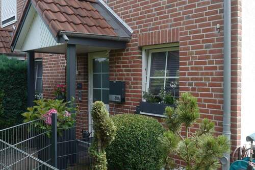 Eingangsbereich - 5 Zimmer Reihenendhaus zum Kaufen in Kaltenkirchen