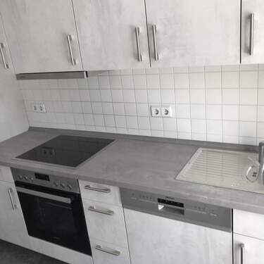 Einbauküche - Moderne gemütliche 3-R-Wohnung in MD- Stadtfeld Ost im EG. ca.97m² mit Terrasse vermieten !