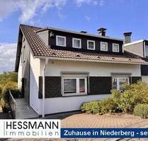 Ca. 8 m breite, großzügige Doppelhaushälfte mit Einliegerwohnung in ruhiger Grünlage von Neviges - Velbert