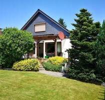 EFH mit Einliegerwohnung & Garten in Weyhe