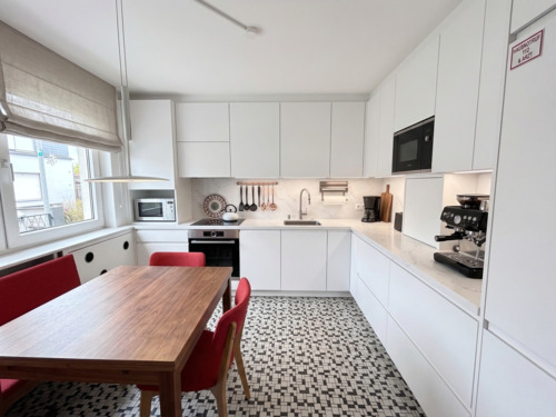 Küche KI bearbeitet - 