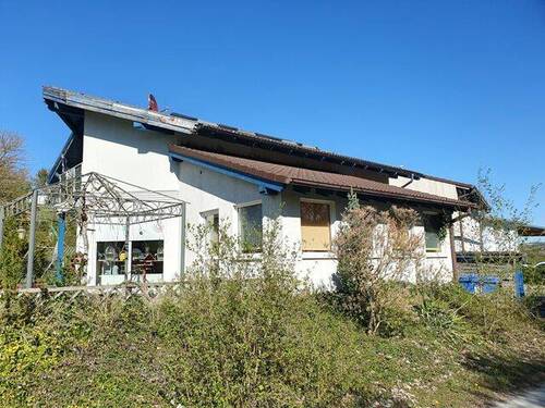 Außenansicht Wohnhaus - 8 Zimmer Mehrfamilienhaus, Wohnhaus zum Kaufen in Bad Mergentheim