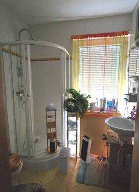 Badezimmer EG (Wohnhaus) - 