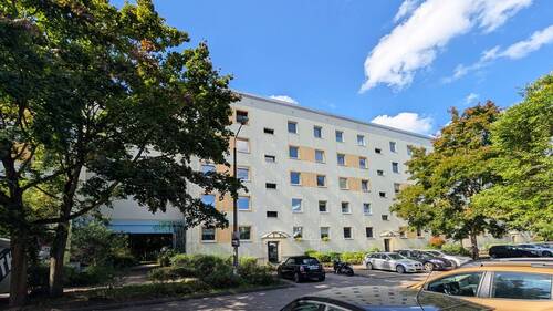 Straßenansicht - 3-Zimmer Wohnung in Potsdam (Waldstadt II)