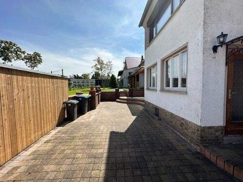 Hof - 5 Zimmer Doppelhaushälfte in Weißenfels