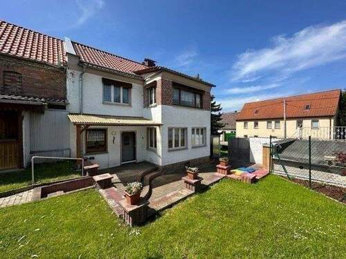 Seitenansicht - Doppelhaushälfte mit 145,00 m&sup2; in Weißenfels zum Kaufen