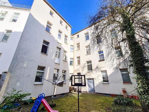 Rückansicht - 2 Zimmer Mehrfamilienhaus, Wohnhaus in Magdeburg