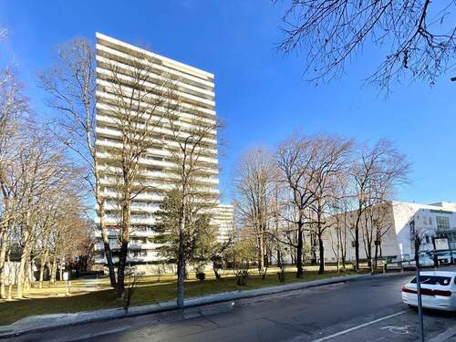 Hausansichicht - 2 Zimmer Etagenwohnung in München