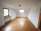 Wohnzimmer Bild 2 - 3 Zimmer Etagenwohnung zur Miete in Allershausen