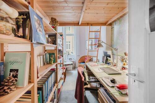 Schlafzimmer / Arbeitszimmer - 2 Zimmer Etagenwohnung zum Kaufen in Berlin