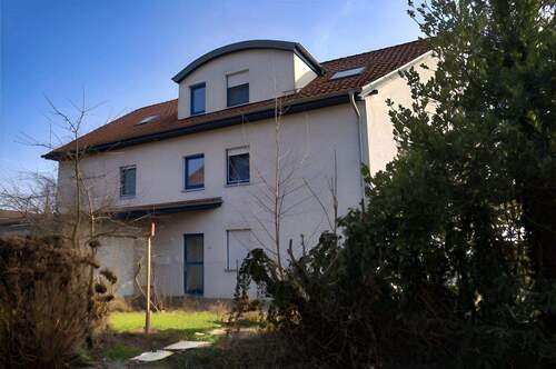 Ansicht Eingangsseite - Attraktives Mehrfamilienhaus in idyllischer Wohnlage von Vechelde - Ortsteil Sonnenberg